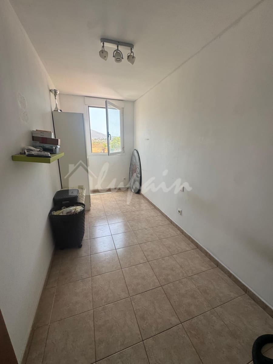3 bedroom Apartment for sale in Cabo Blanco with garage - € 229,000 (Ref: 10156777)