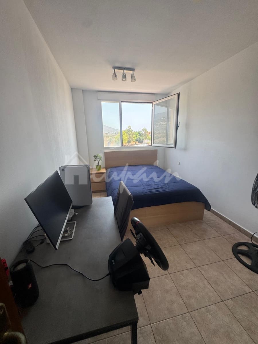 3 bedroom Apartment for sale in Cabo Blanco with garage - € 229,000 (Ref: 10156777)