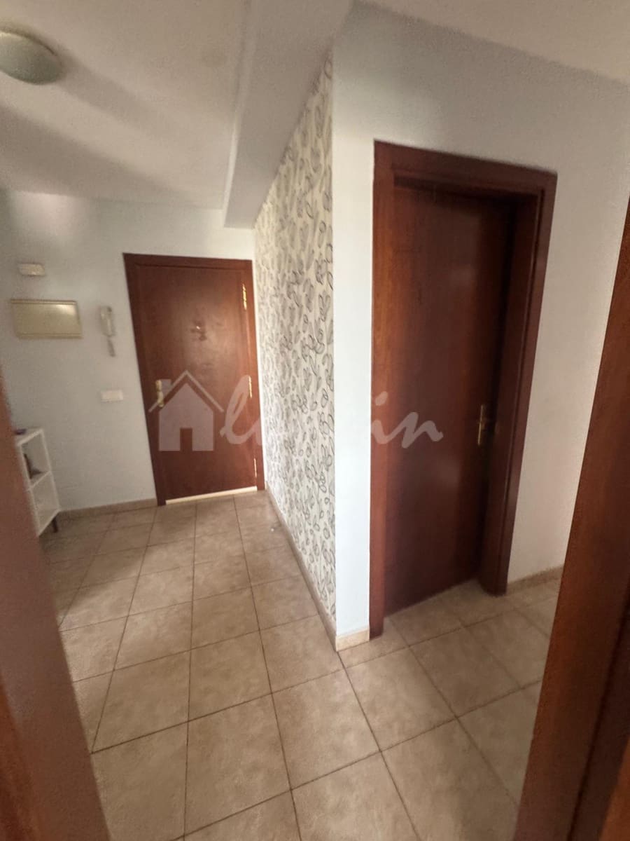 3 bedroom Apartment for sale in Cabo Blanco with garage - € 229,000 (Ref: 10156777)
