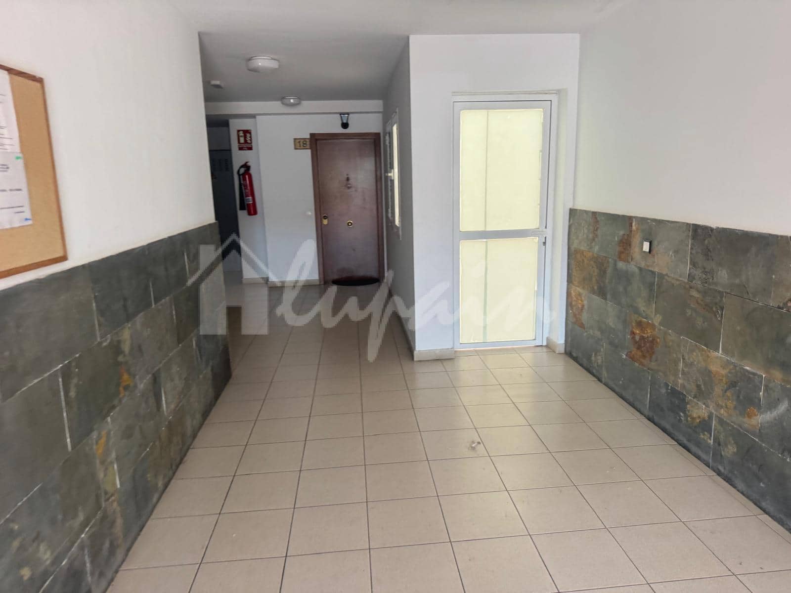 3 bedroom Apartment for sale in Cabo Blanco with garage - € 229,000 (Ref: 10156777)