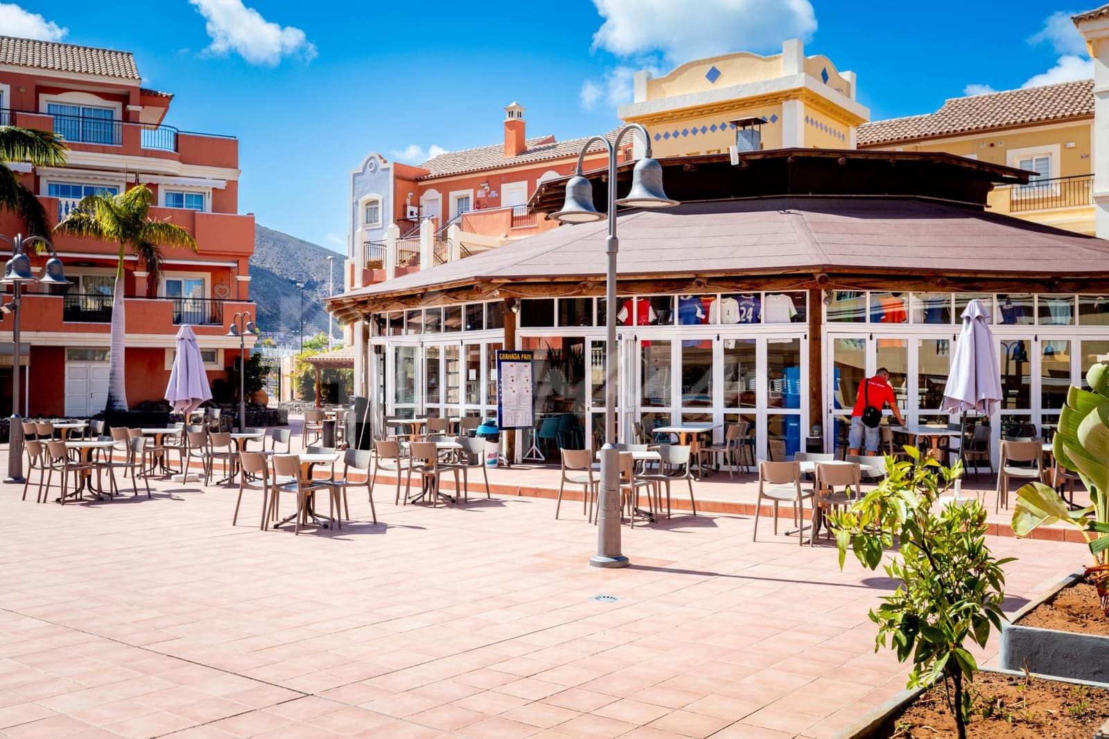 1 quarto Apartamento para venda em Los Cristianos com piscina - 285 000 € (Ref: 10156778)