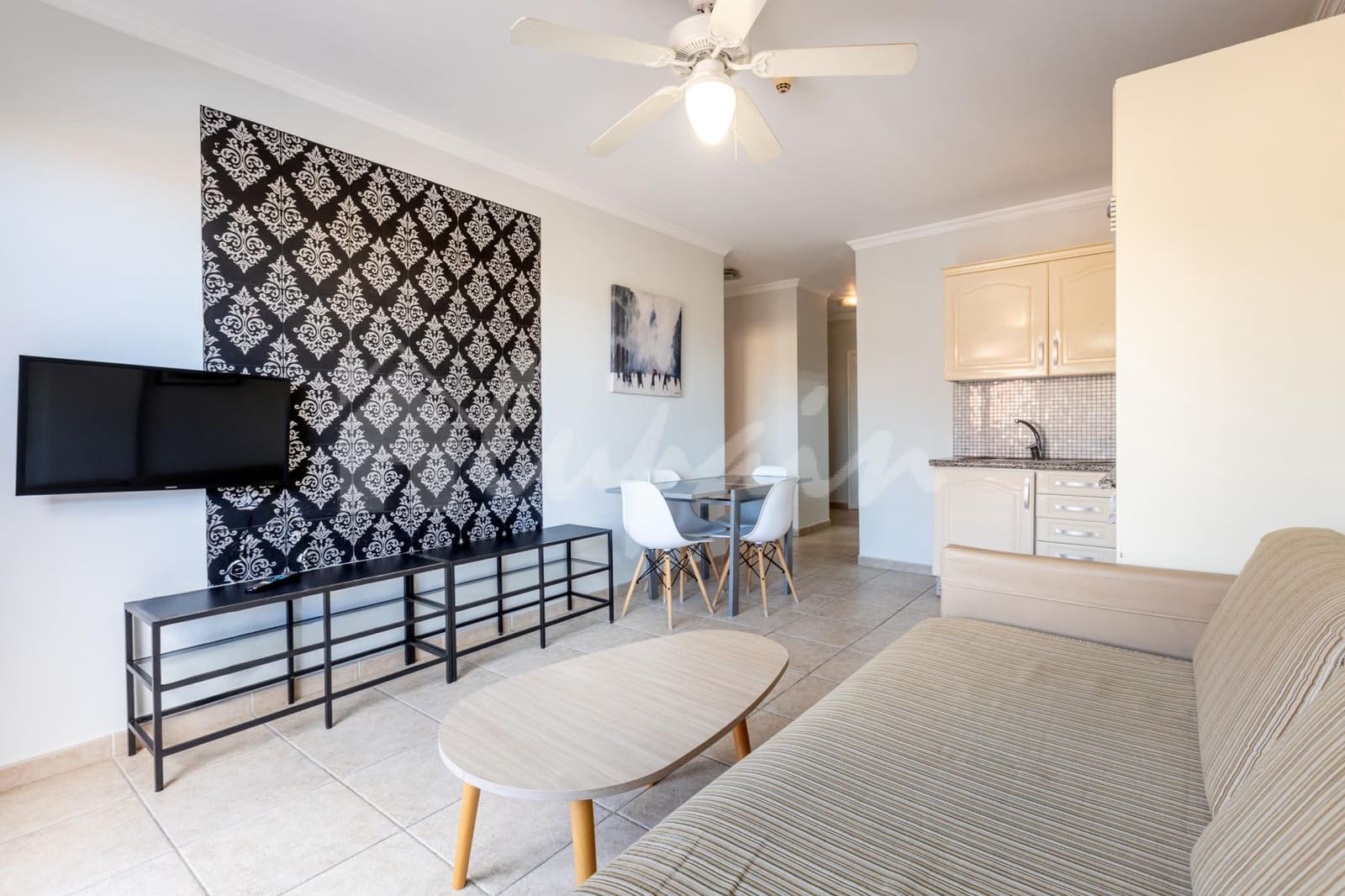 1 quarto Apartamento para venda em Los Cristianos com piscina - 285 000 € (Ref: 10156778)