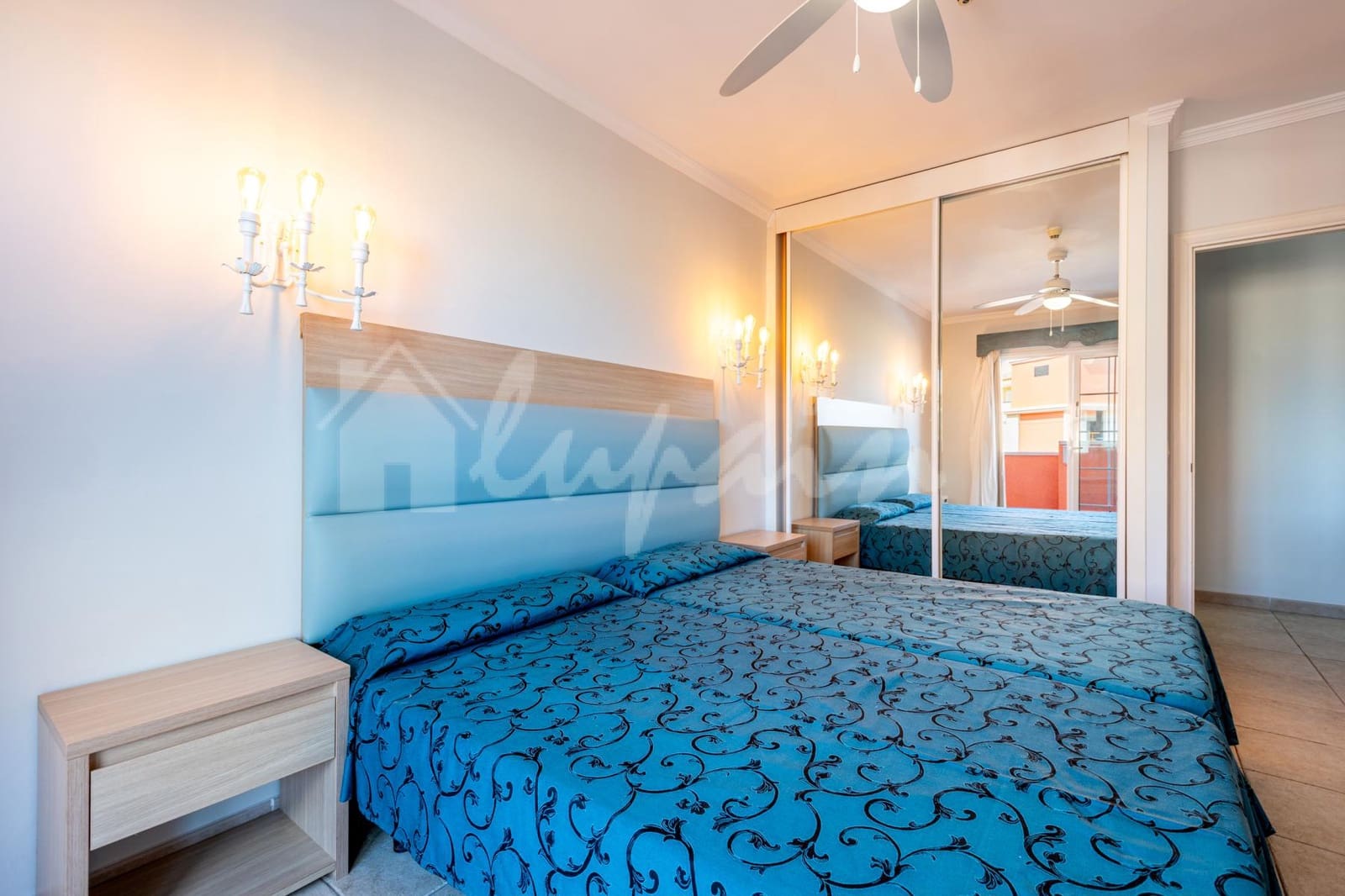 1 quarto Apartamento para venda em Los Cristianos com piscina - 285 000 € (Ref: 10156778)