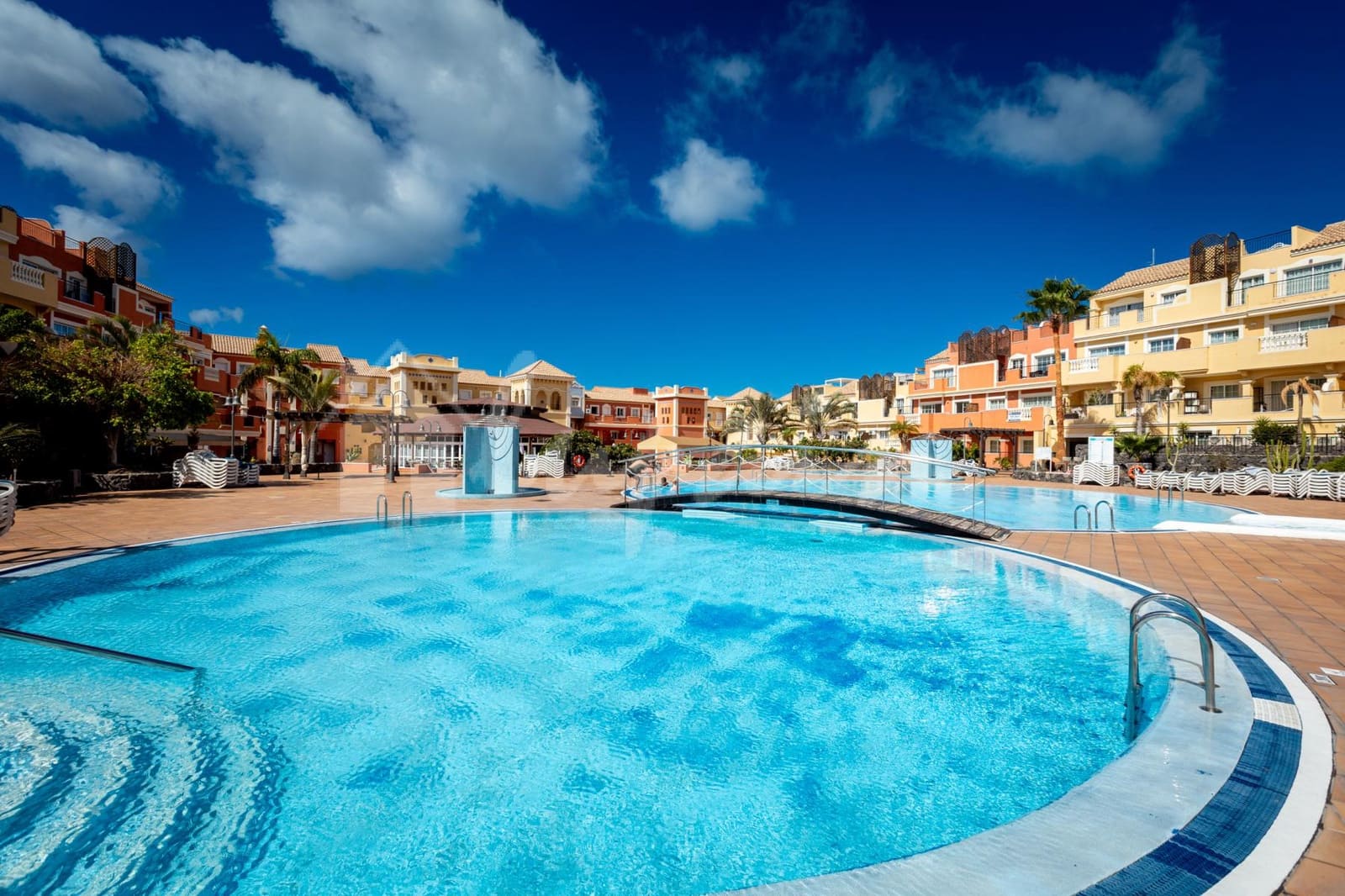 1 quarto Apartamento para venda em Los Cristianos com piscina - 285 000 € (Ref: 10156778)