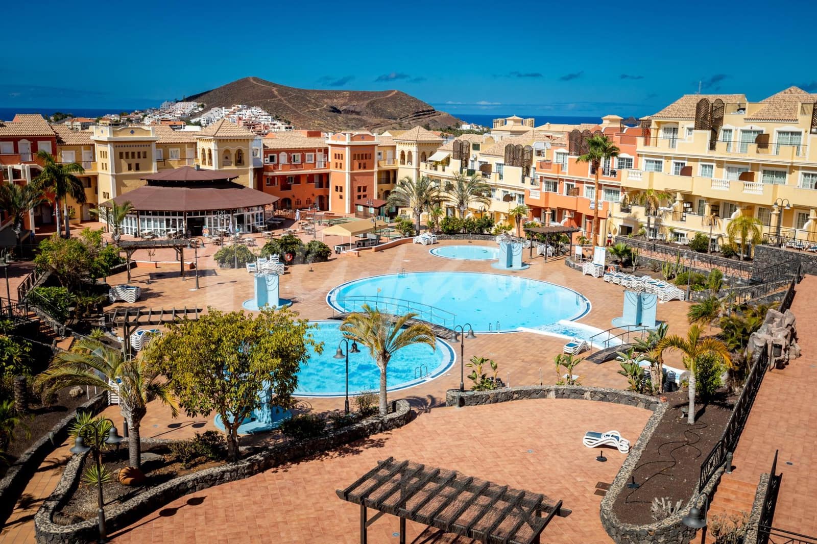 1 quarto Apartamento para venda em Los Cristianos com piscina - 285 000 € (Ref: 10156778)
