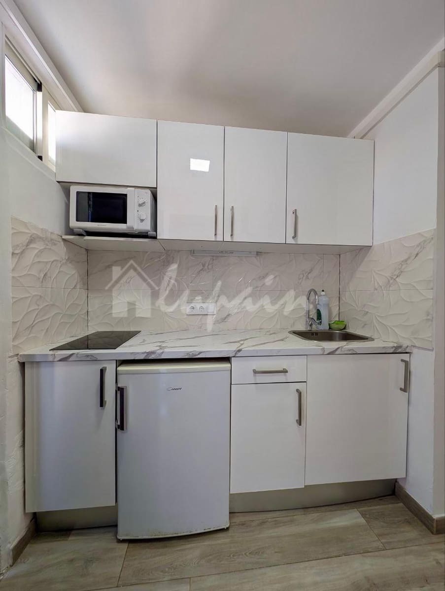 Appartement à vendre à Playa de las Americas avec piscine - 240 000 € (Ref: 10156779)