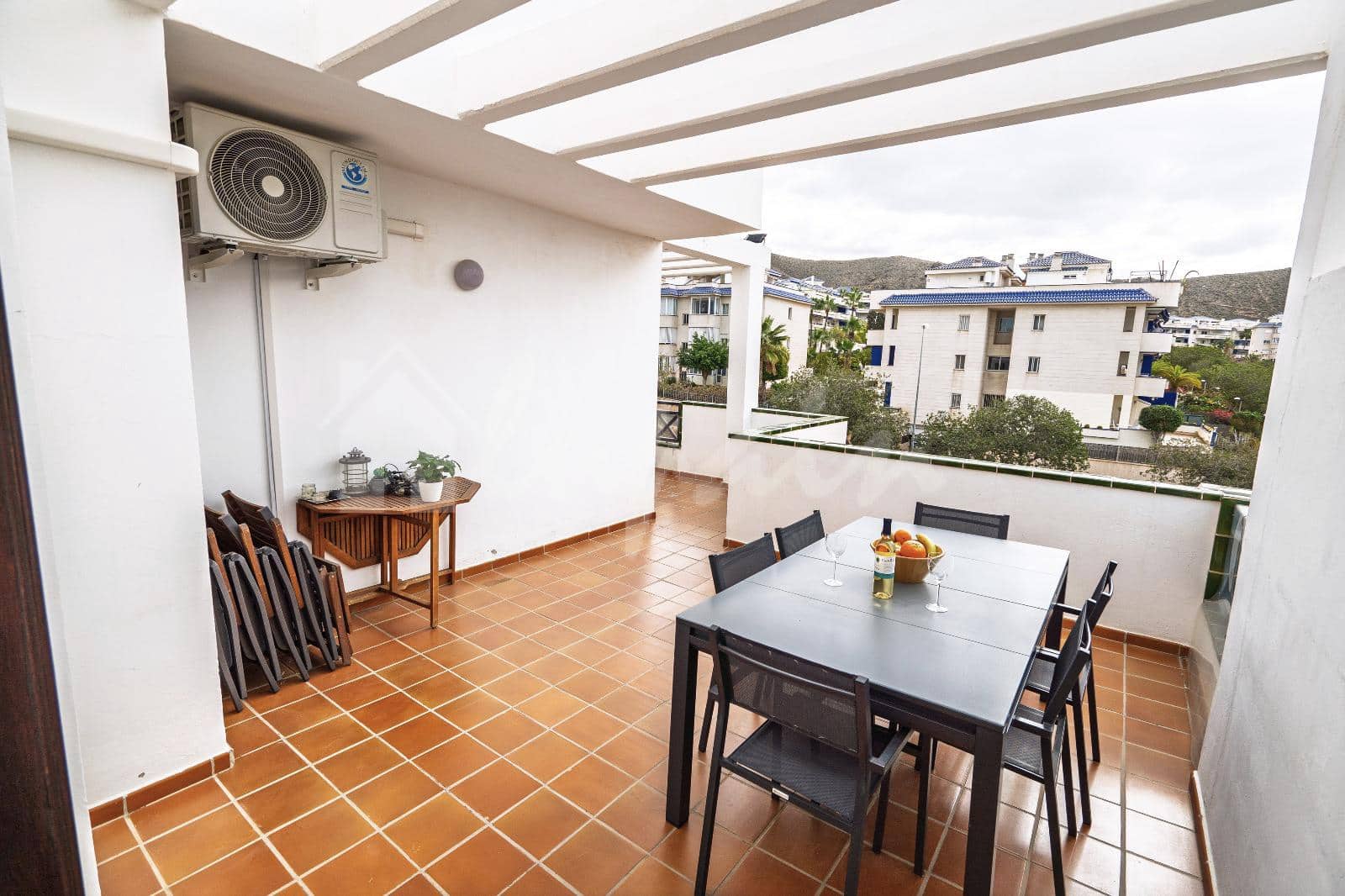 2 sovrum Lägenhet till salu i Los Cristianos med pool - 429 000 € (Ref: 10158532)