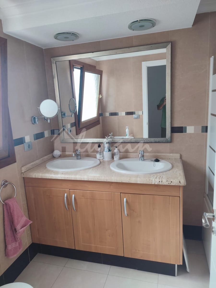 1 quarto Apartamento para venda em Los Cristianos com piscina - 265 000 € (Ref: 10158533)