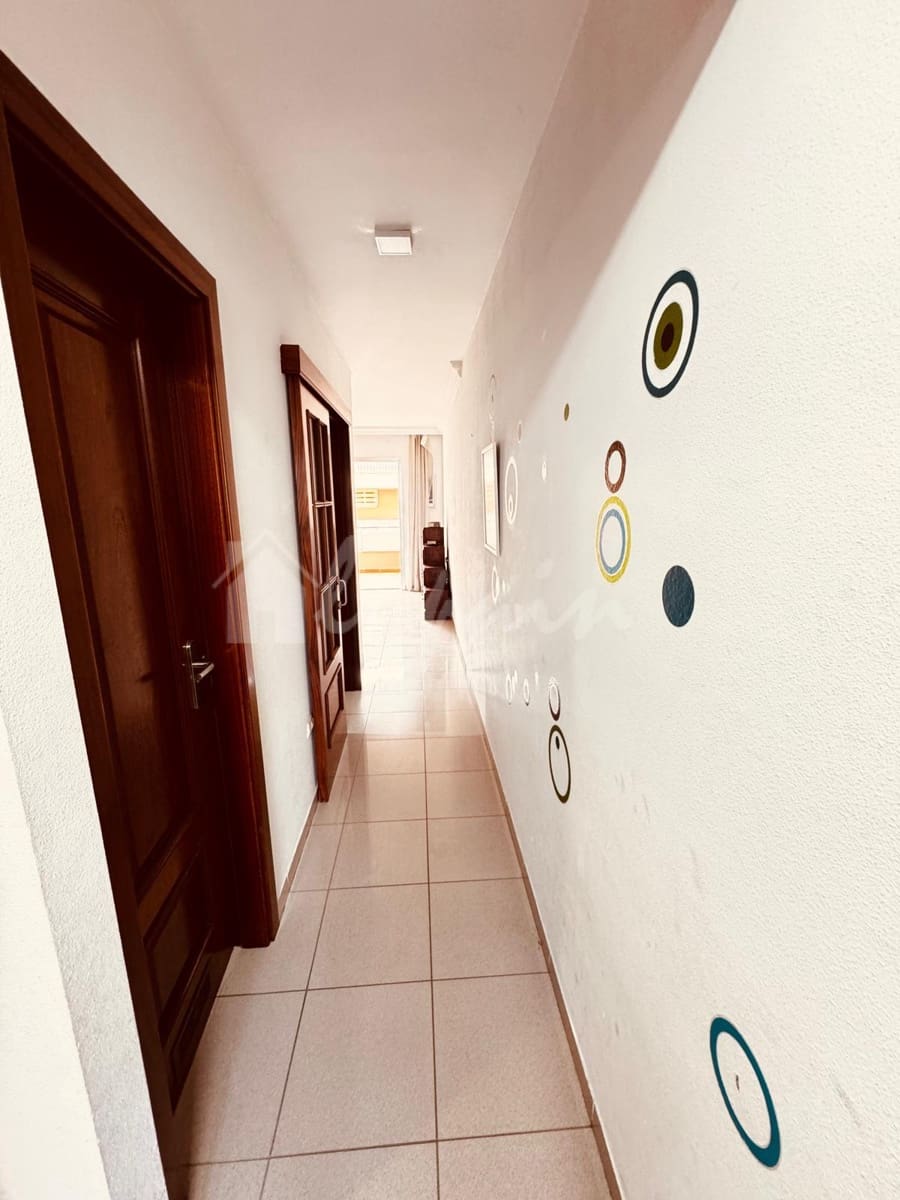 1 bedroom Apartment for sale in Los Cristianos with pool garage - € 275,100 (Ref: 10158534)