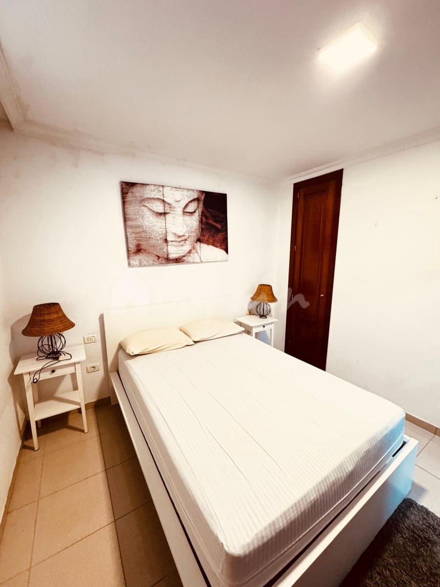 1 bedroom Apartment for sale in Los Cristianos with pool garage - € 275,100 (Ref: 10158534)