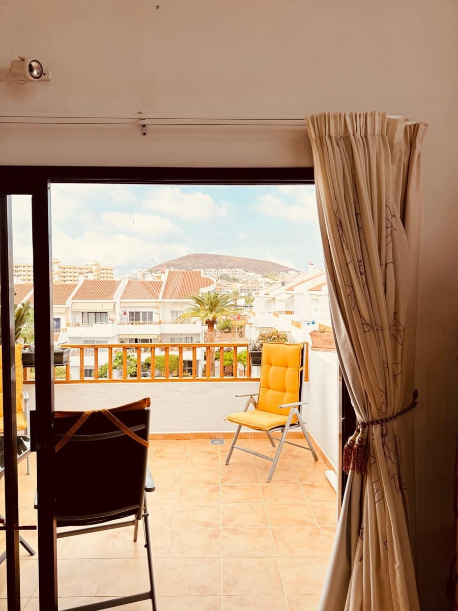 2 soveværelse Penthouse til salg i Los Cristianos med swimmingpool - € 425.000 (Ref: 10183844)