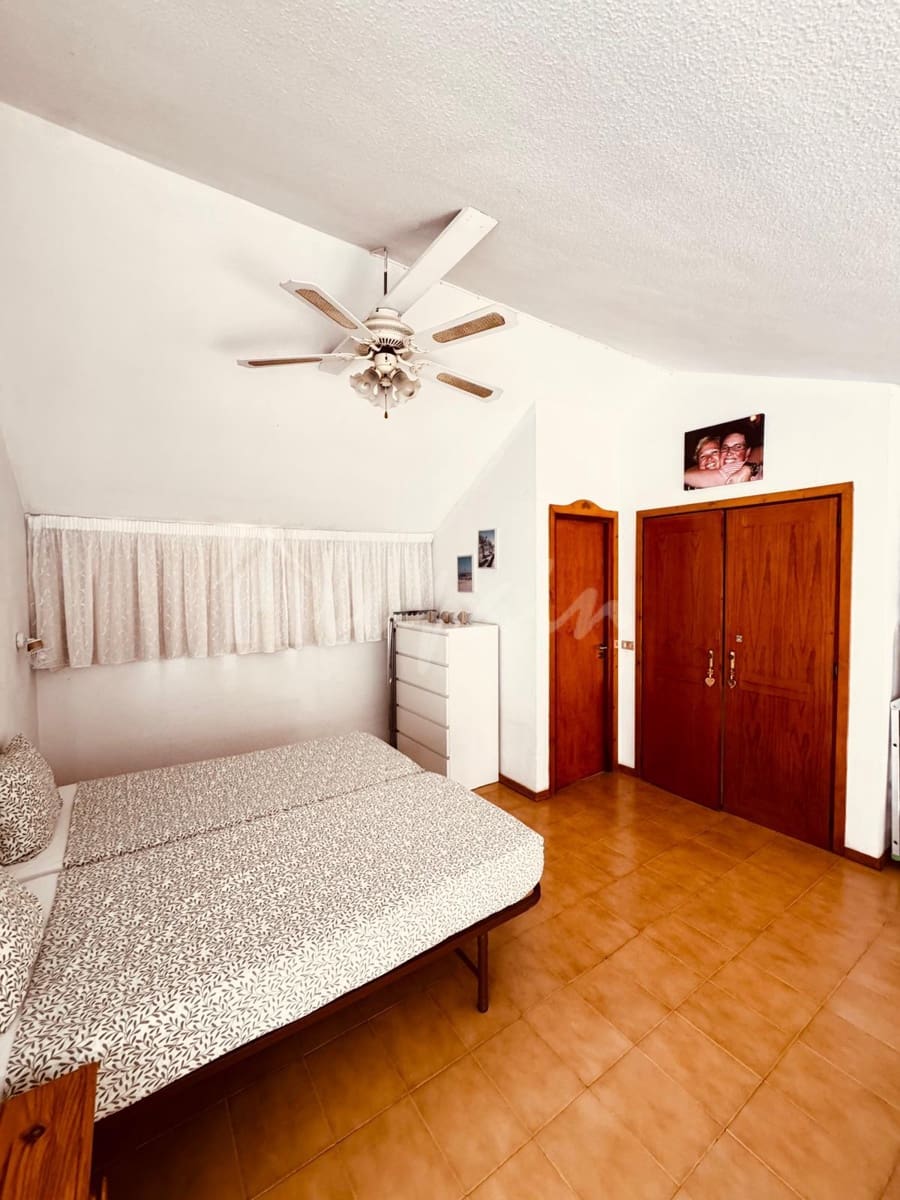 2 soveværelse Penthouse til salg i Los Cristianos med swimmingpool - € 425.000 (Ref: 10183844)