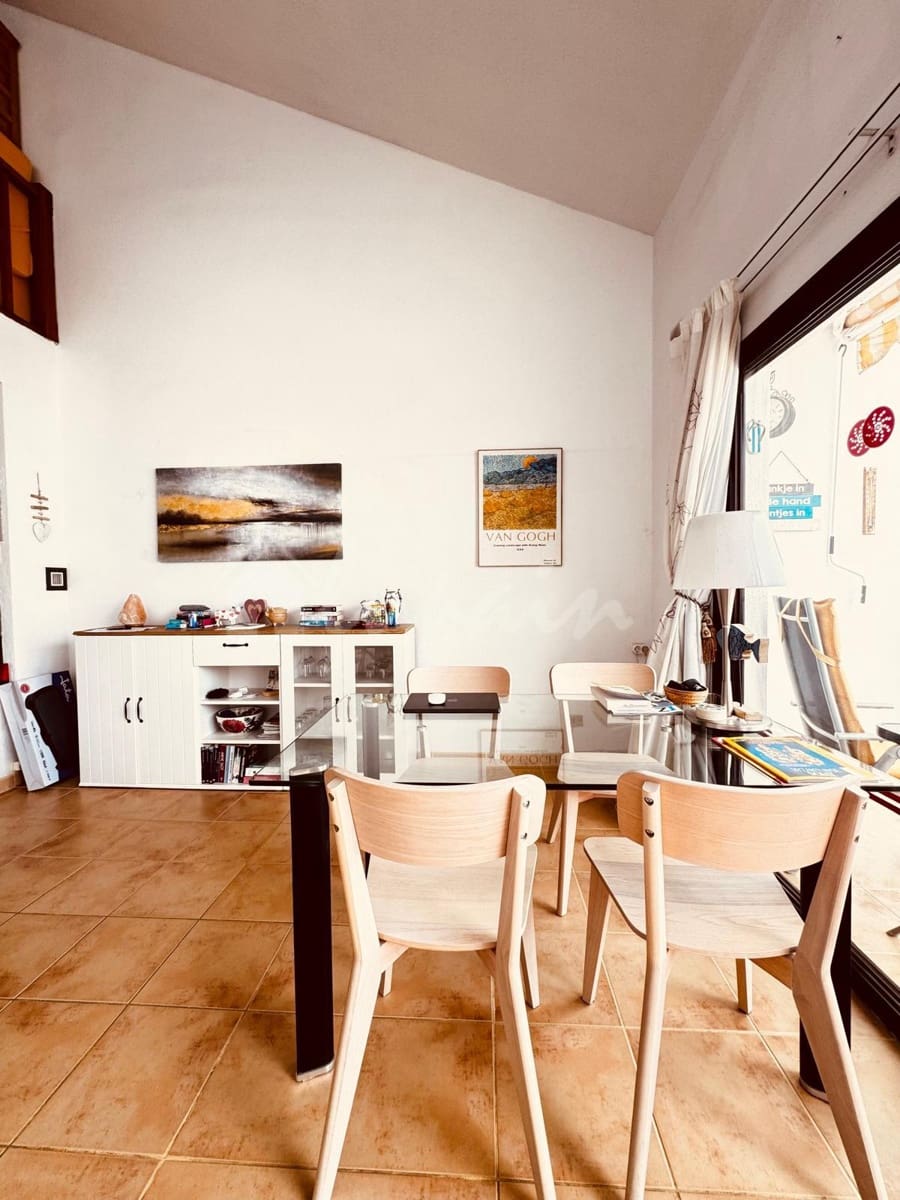 2 soveværelse Penthouse til salg i Los Cristianos med swimmingpool - € 425.000 (Ref: 10183844)