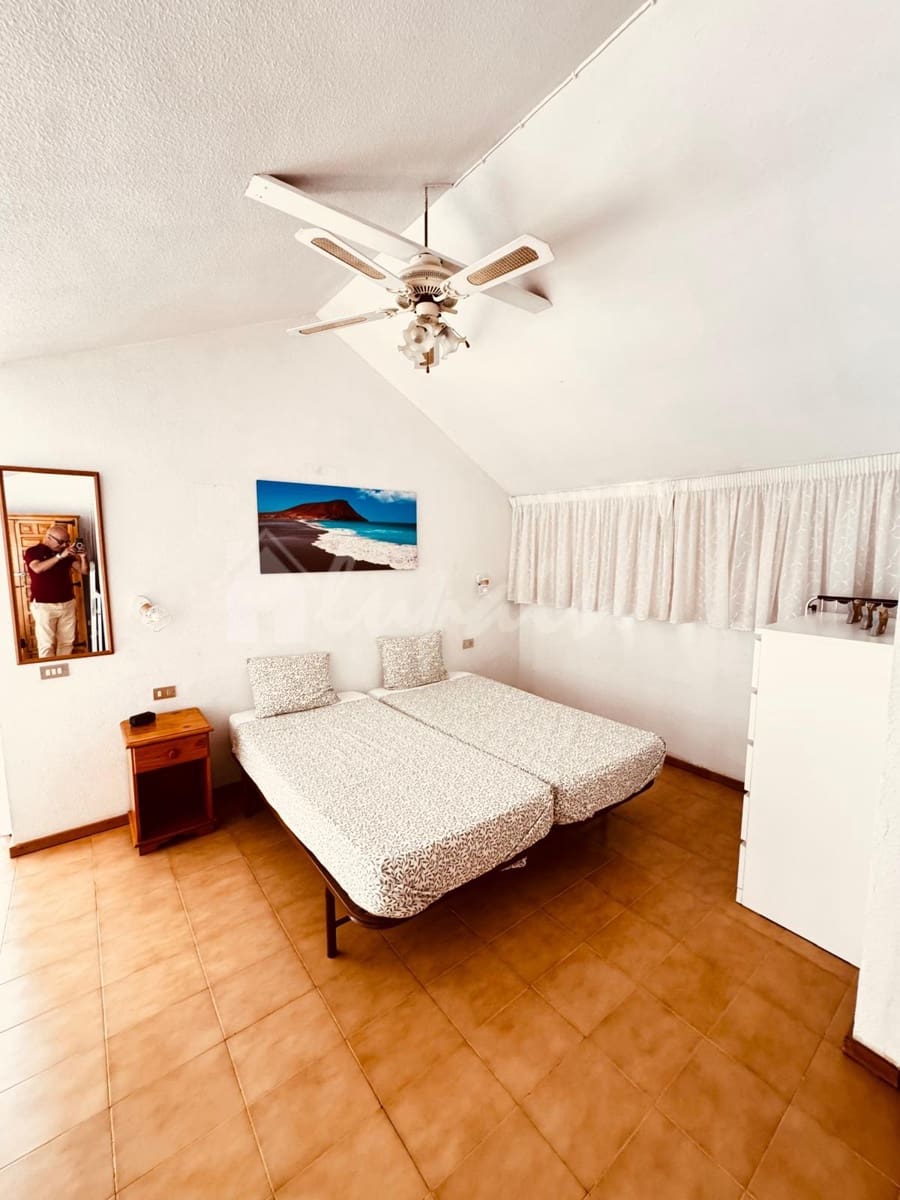 2 soveværelse Penthouse til salg i Los Cristianos med swimmingpool - € 425.000 (Ref: 10183844)