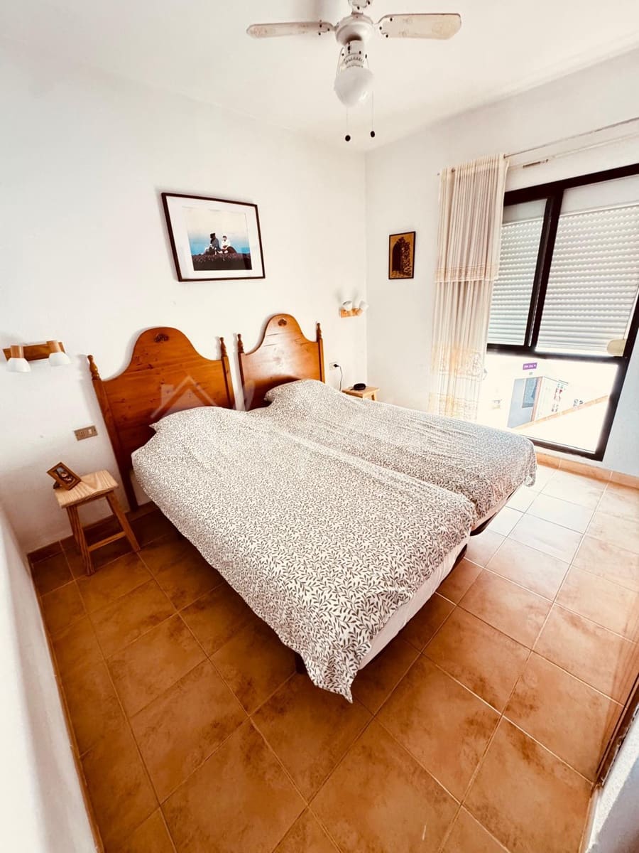 2 soveværelse Penthouse til salg i Los Cristianos med swimmingpool - € 425.000 (Ref: 10183844)