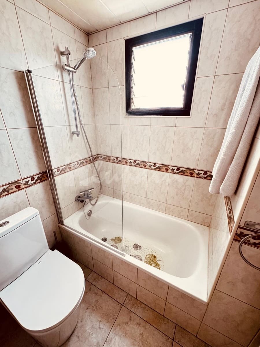 2 soveværelse Penthouse til salg i Los Cristianos med swimmingpool - € 425.000 (Ref: 10183844)