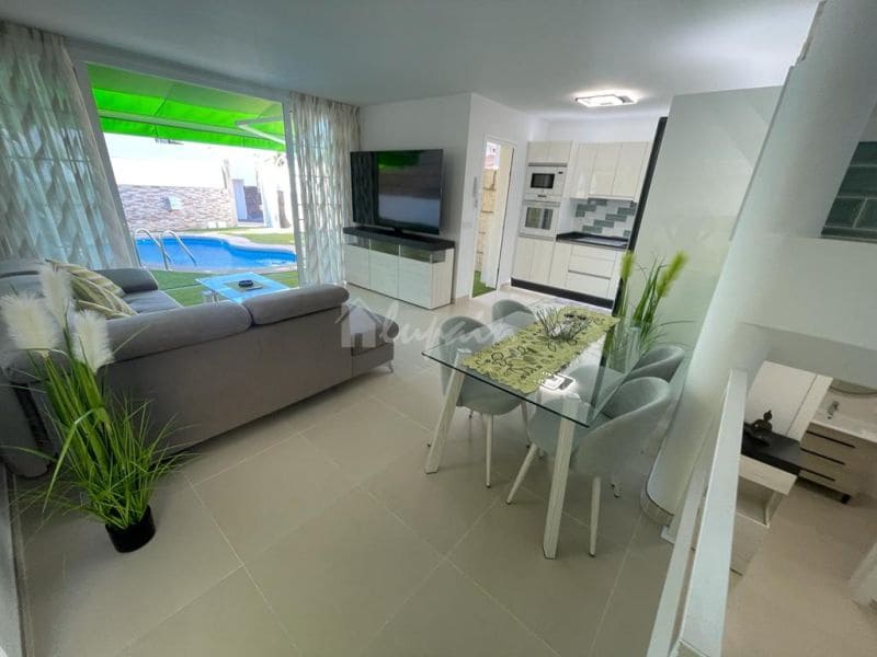 3 makuuhuone Huvila myytävänä paikassa Palm-Mar mukana uima-altaan - 680 000 € (Ref: 6423361)