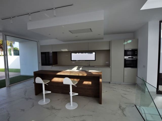 5 soverom Villa til salgs i El Madroñal, Adeje med svømmebasseng - € 2 390 000 (Ref: 6893307)