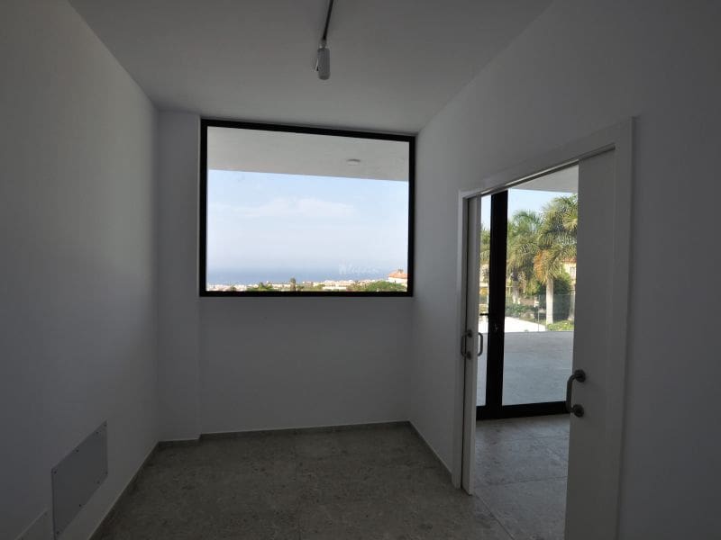 5 soverom Villa til salgs i El Madronal med svømmebasseng - € 2 390 000 (Ref: 6893307)