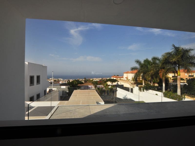 5 soverom Villa til salgs i El Madronal med svømmebasseng - € 2 390 000 (Ref: 6893307)