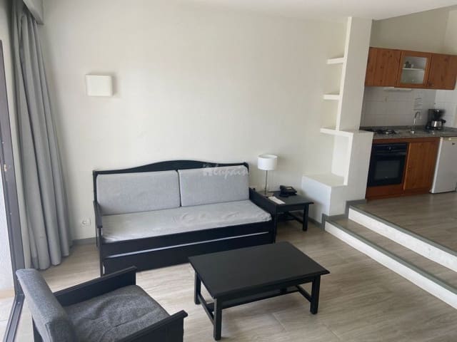 1 bedroom Apartment for sale in Los Cristianos, Arona with pool - € 249,000 (Ref: 7078822)