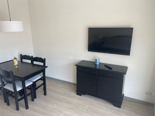 1 bedroom Apartment for sale in Los Cristianos, Arona with pool - € 249,000 (Ref: 7078822)