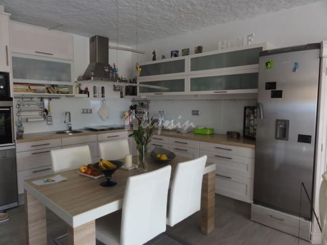 1 chambre Appartement à vendre à Playa Paraiso, Adeje avec piscine - 525 000 € (Ref: 7078823)