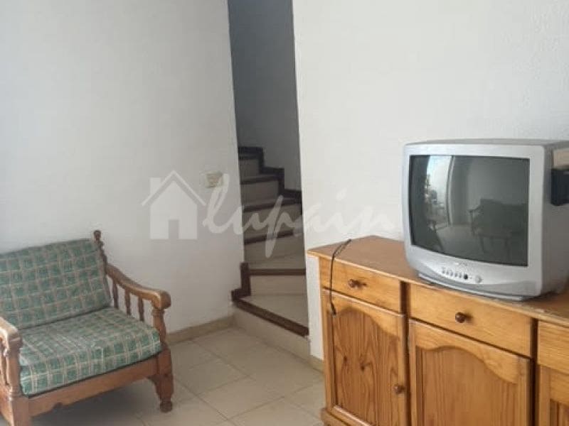 2 soverom Leilighet til salgs i Costa del Silencio med svømmebasseng - € 220 000 (Ref: 7142760)