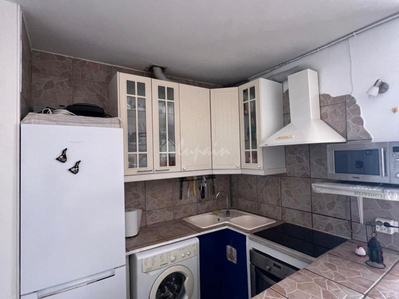 1 soverom Leilighet til salgs i Costa del Silencio med svømmebasseng - € 178 950 (Ref: 8005249)