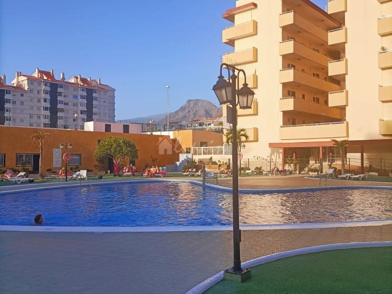 1 bedroom Apartment for sale in Los Cristianos with pool - € 269,500 (Ref: 8015513)