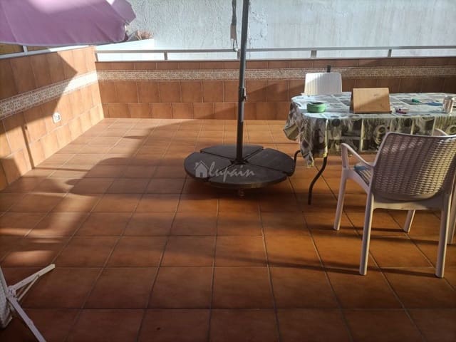 1 bedroom Apartment for sale in Los Cristianos, Arona with pool - € 269,500 (Ref: 8015513)