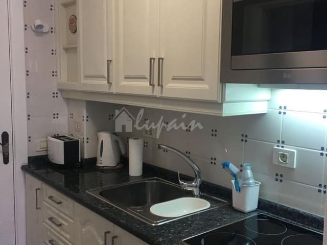 Studio te koop in Playa de las Americas, Arona met zwembad - € 399.950 (Ref: 8016477)