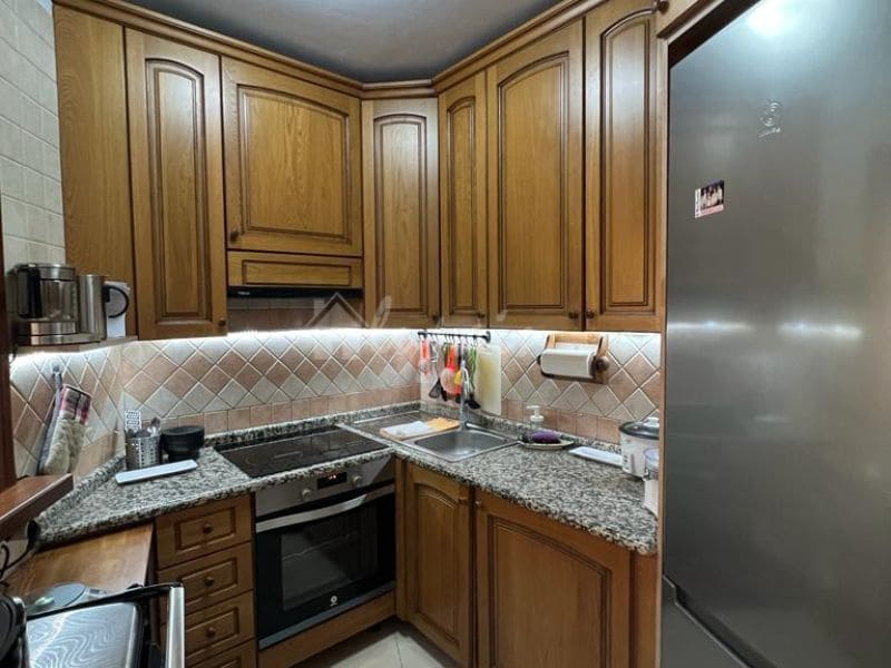 1 bedroom Apartment for sale in Los Cristianos with pool - € 420,000 (Ref: 8024850)