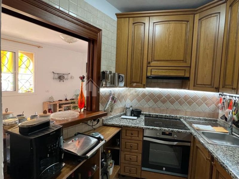 1 bedroom Apartment for sale in Los Cristianos with pool - € 420,000 (Ref: 8024850)