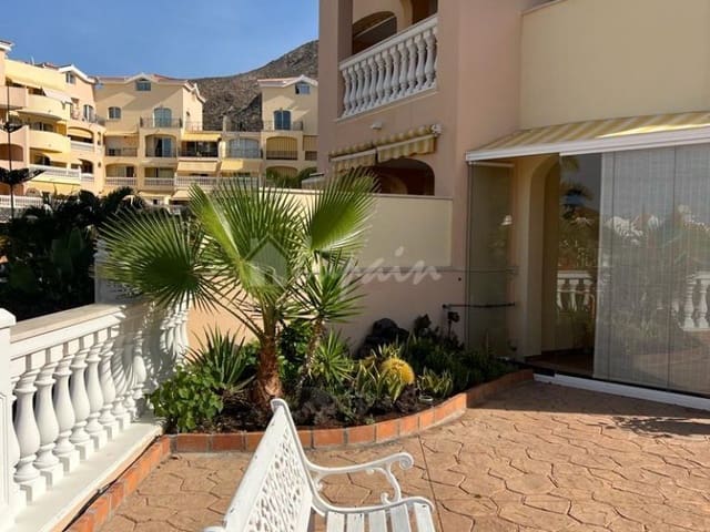 1 bedroom Apartment for sale in Los Cristianos, Arona with pool - € 420,000 (Ref: 8024850)