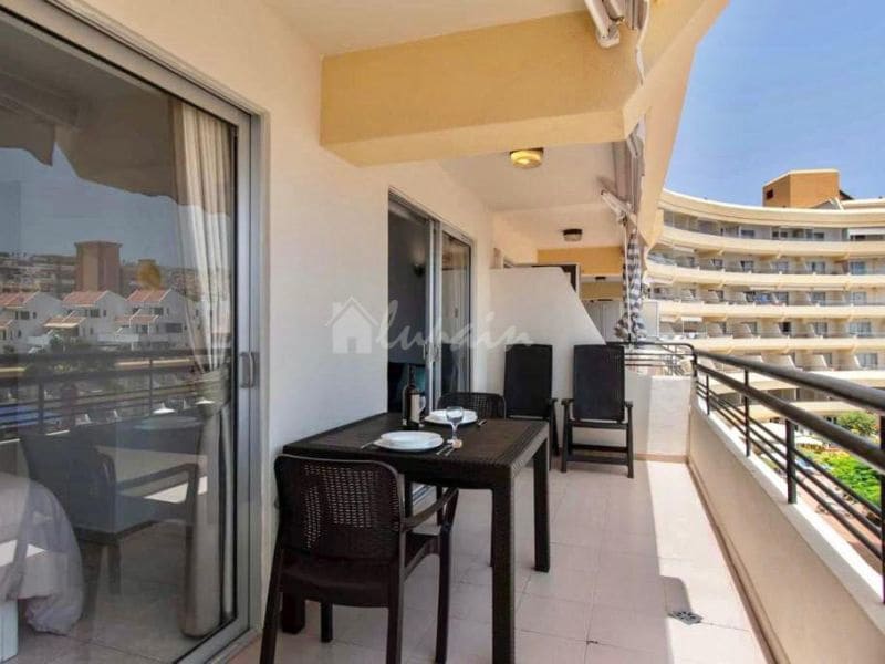 1 soverom Leilighet til salgs i San Eugenio med svømmebasseng - € 270 000 (Ref: 8038973)