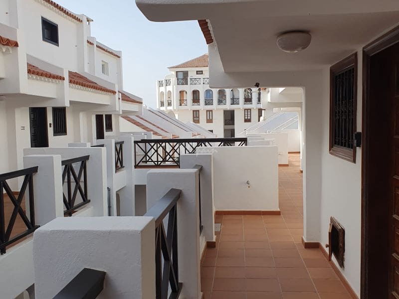 1 bedroom Apartment for sale in Playa de las Americas with pool - € 599,000 (Ref: 8061951)