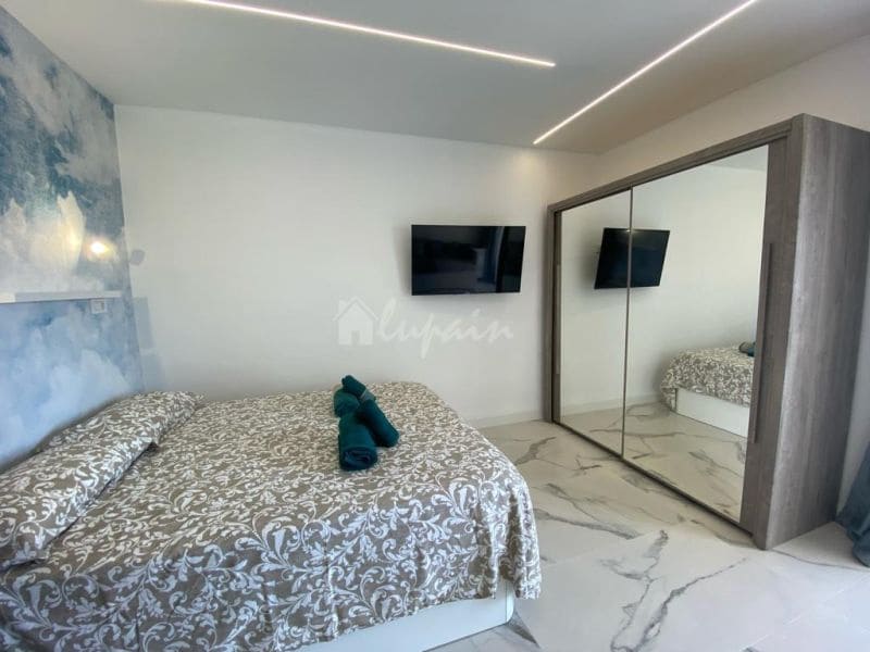 Studio til salg i Playa Paraiso med swimmingpool - € 230.000 (Ref: 8086087)