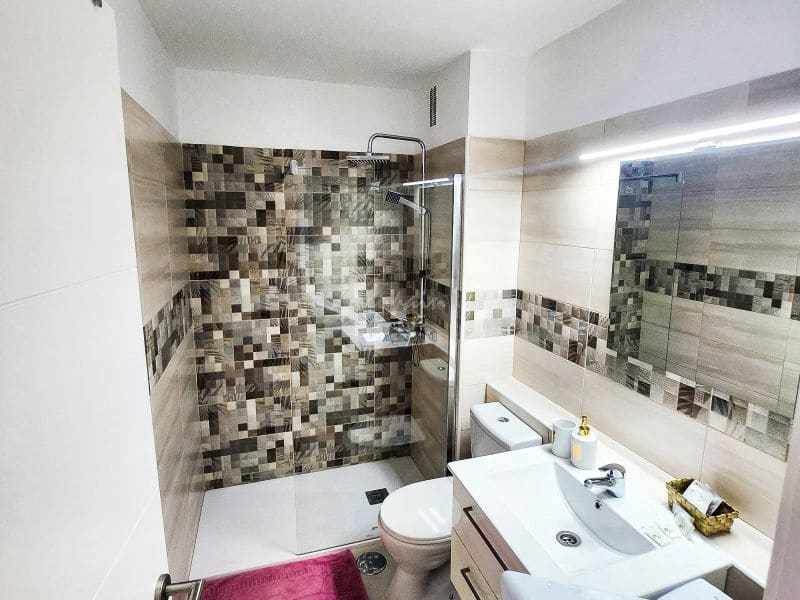 1 soveværelse Lejlighed til salg i Playa de las Americas med swimmingpool - € 330.000 (Ref: 8100068)