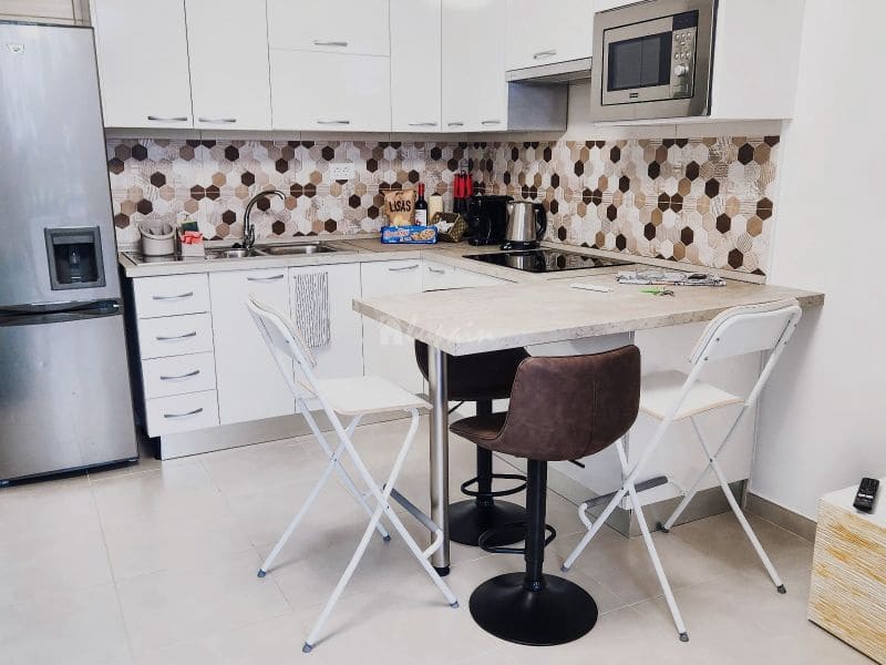 1 soveværelse Lejlighed til salg i Playa de las Americas med swimmingpool - € 330.000 (Ref: 8100068)