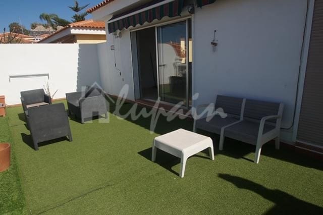 3 bedroom Villa for sale in Callao Salvaje with pool - € 469,900 (Ref: 8102077)