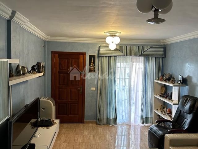 2 quarto Casa em Banda para venda em San Miguel de Abona com piscina - 225 000 € (Ref: 8116015)