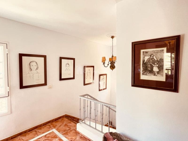 4 soveværelse Villa til salg i Chayofa - € 1.200.000 (Ref: 8116016)