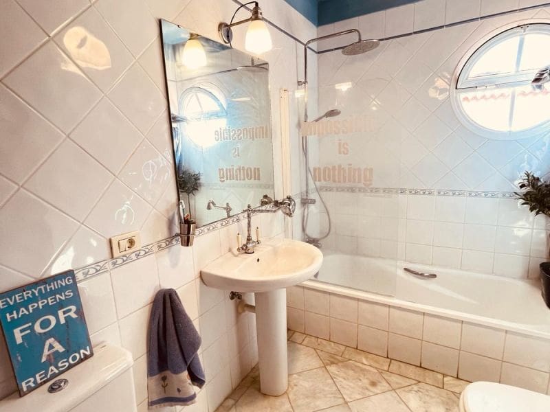 4 soveværelse Villa til salg i Chayofa - € 1.200.000 (Ref: 8116016)