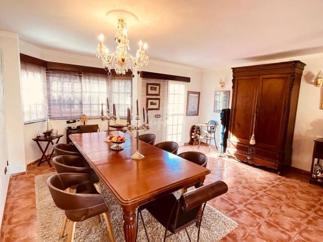 4 soveværelse Villa til salg i Chayofa, Arona - € 1.200.000 (Ref: 8116016)