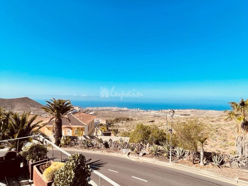 4 soveværelse Villa til salg i Chayofa - € 1.200.000 (Ref: 8116016)