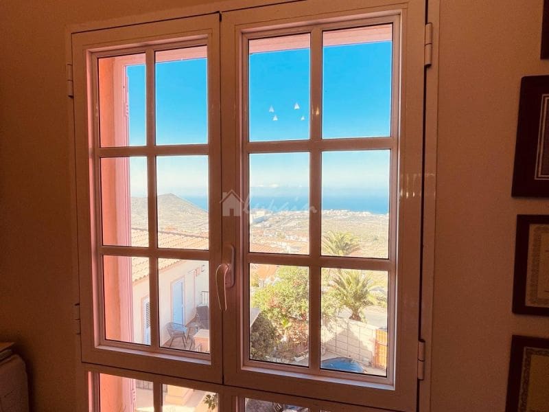 4 soveværelse Villa til salg i Chayofa - € 1.200.000 (Ref: 8116016)