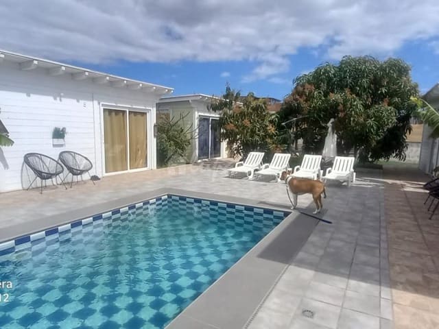 6 soveværelse Finca/Landehus til salg i Las Galletas, Arona med swimmingpool - € 630.000 (Ref: 8137667)