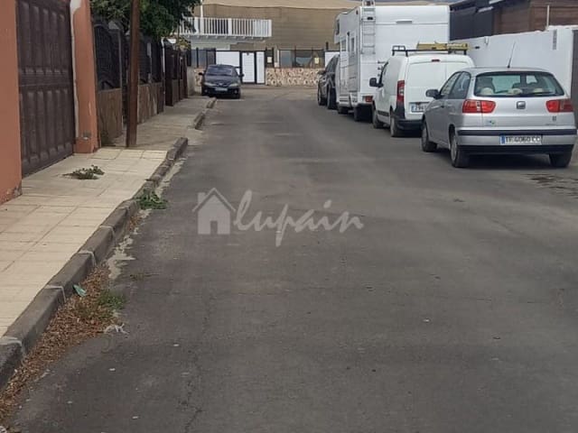 Finca/Casa Rural de 6 habitaciones en Las Galletas, Arona en venta con piscina - 630.000 € (Ref: 8137667)