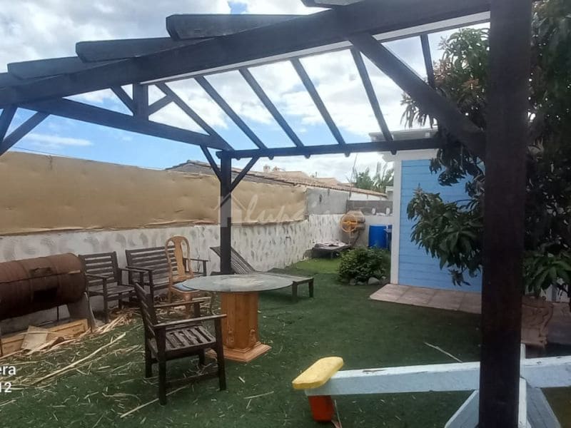 Finca/Casa Rural de 6 habitaciones en Las Galletas en venta con piscina - 630.000 € (Ref: 8137667)